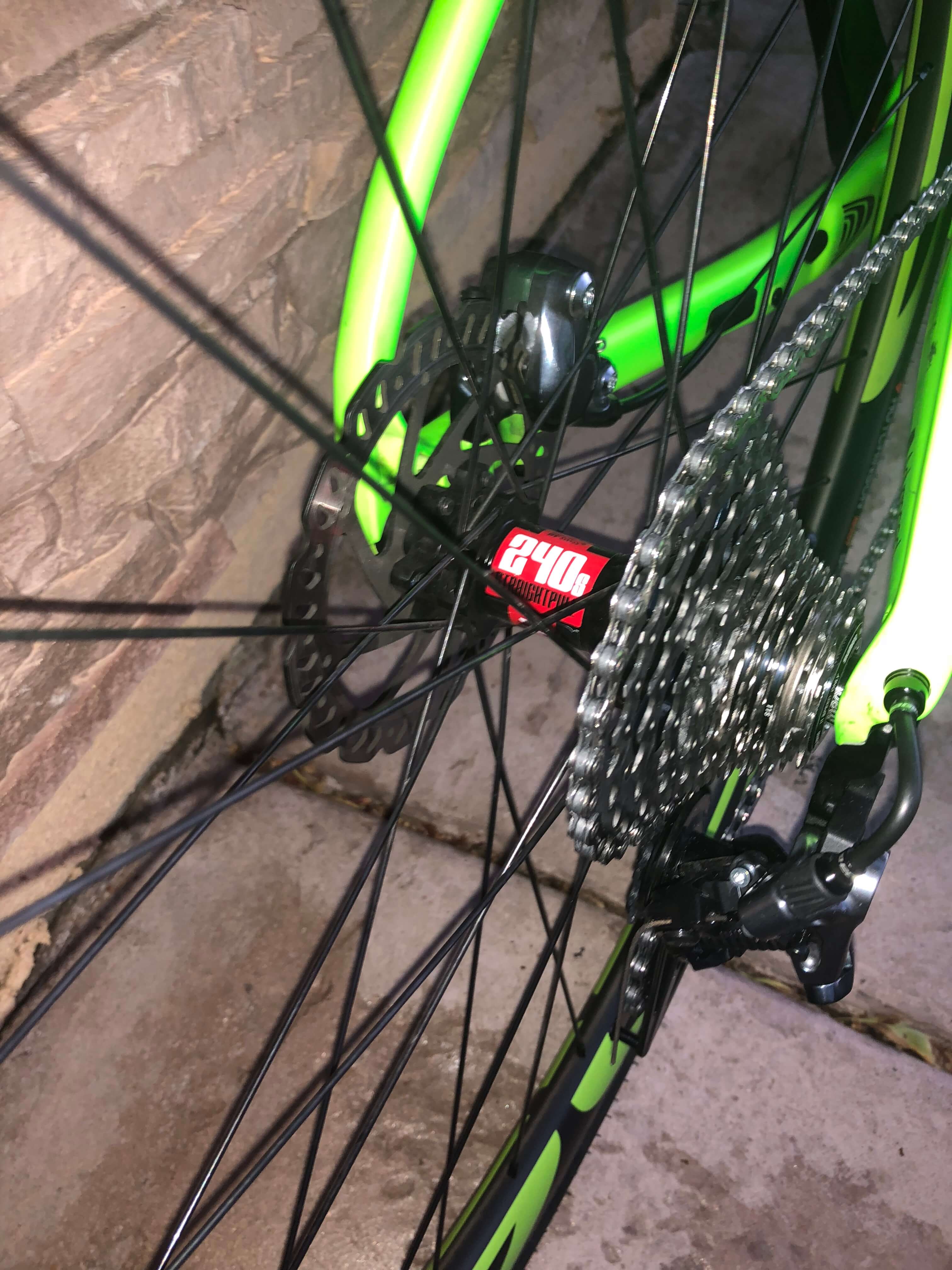Carbon wheels with dt swiss 240s huba and dt swiss competition spokes 