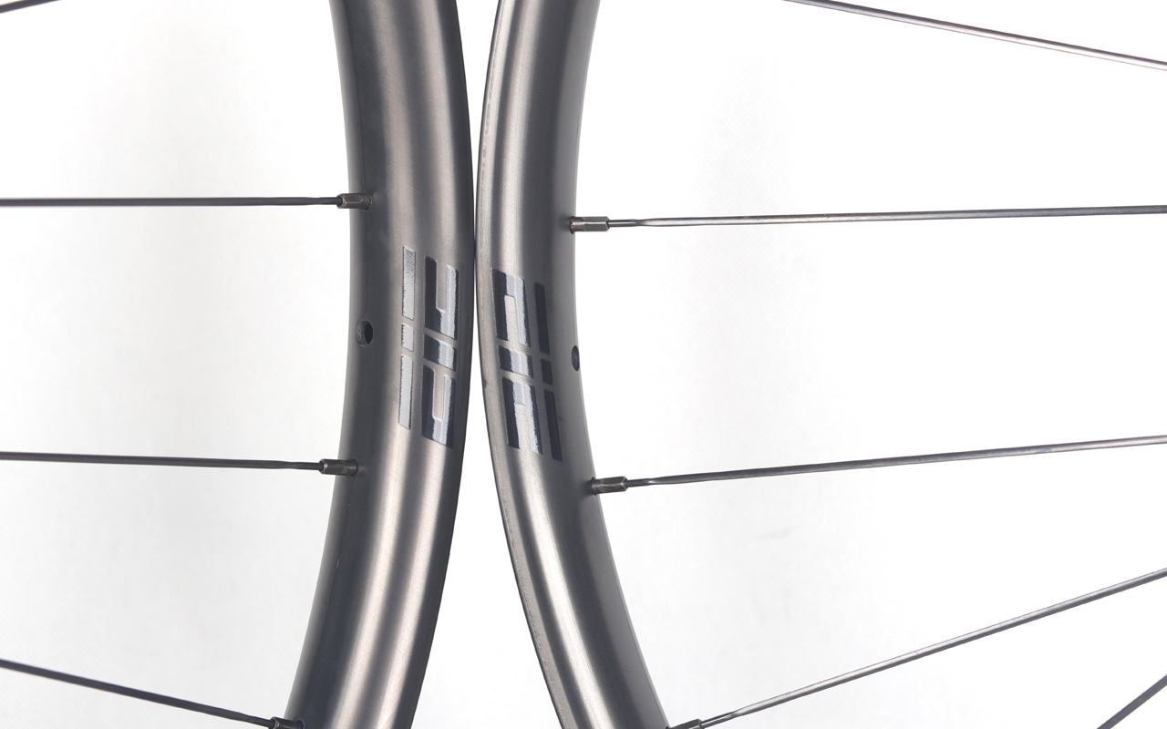 29er-I30-D18.5-asymmetric-mountain-bike-hookless-AM-carbon-wheels-3