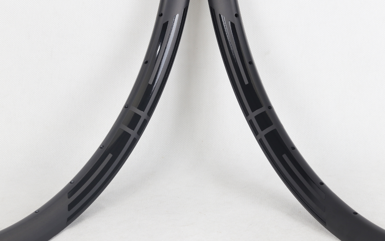 29er-I30-D23-asymmetric-mountain-bike-hookless-XC-carbon-rims-3