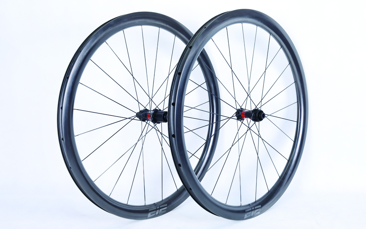 700C-I24-D40-asymmetric-road-bike-gravel-carbon-wheels-2