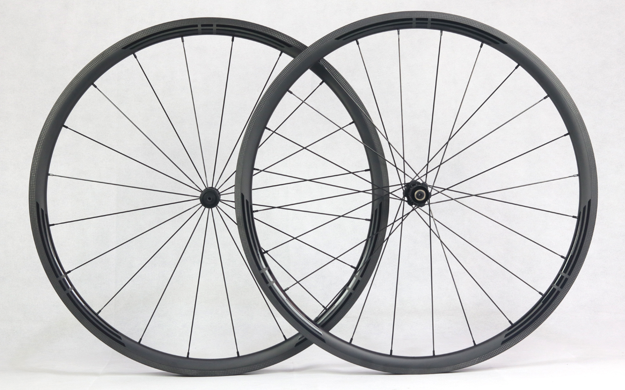 700c-I19-D30-symmetric-road-bike-tubuless-carbon-wheels