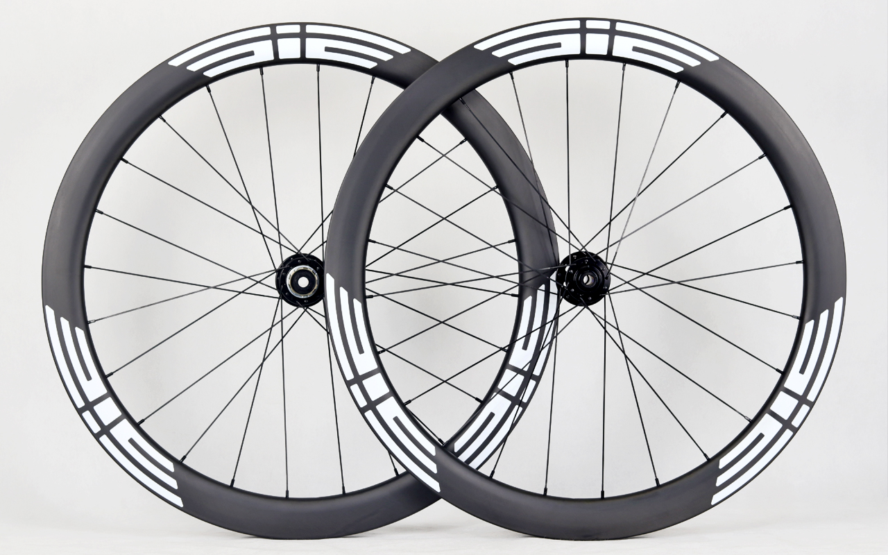 700c-I26-D50-symmetric-road-bike-tubular-carbon-wheels