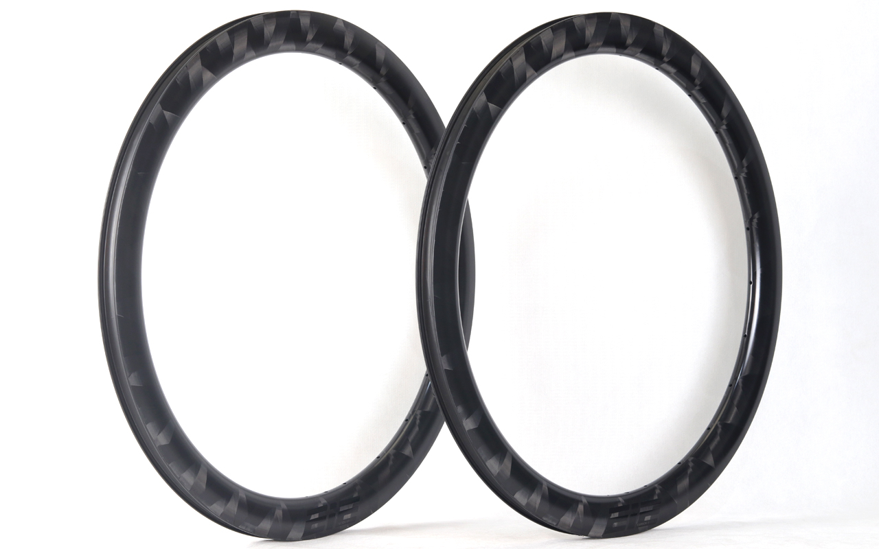 700c-I22-D50-symmetric-road-bike-clincher-carbon-rims-2